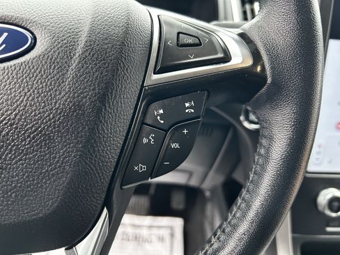 Used 2024 Ford Edge SEL AWD/4WD image 25