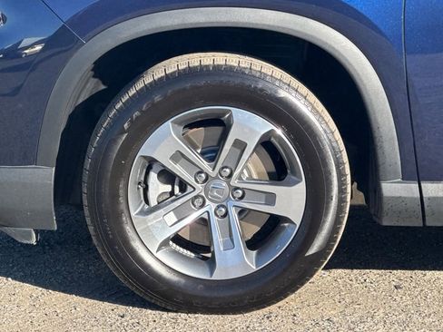 Certified 2025 Honda Pilot EX-L image 28