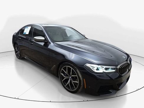 Used 2023 BMW M550i xDrive w/ Dynamic Handling Package AWD/4WD image 3