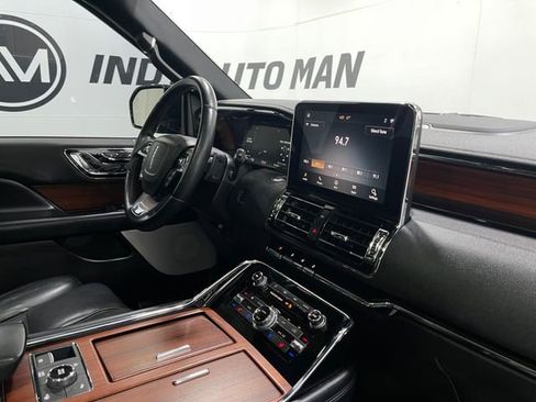 Used 2020 Lincoln Navigator Reserve w/ Luxury Package image 21