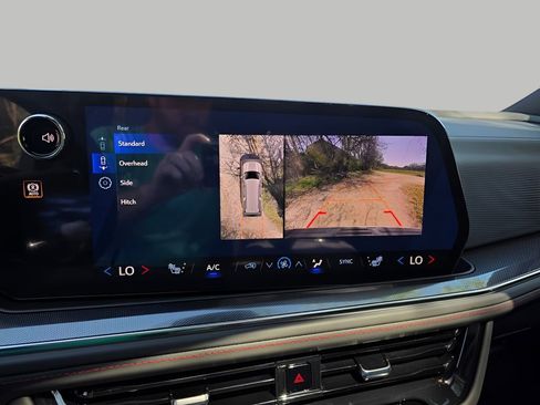 New 2026 Chevrolet Suburban RST AWD/4WD image 29