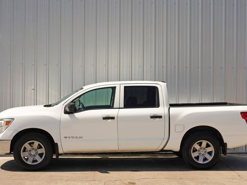 Used 2018 Nissan Titan S w/ S Utility Package image 36