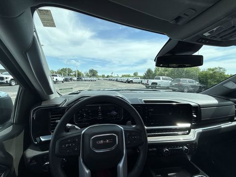 Certified 2023 GMC Sierra 1500 SLT w/ SLT Premium Package AWD/4WD image 16