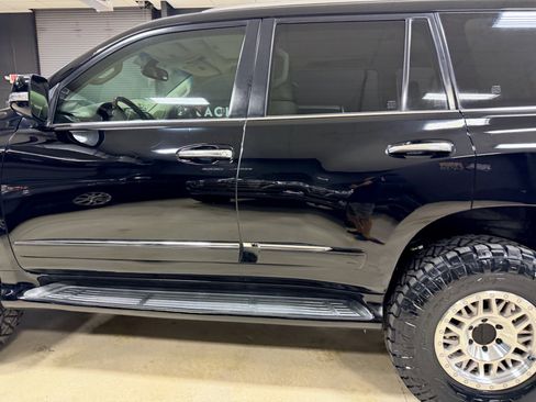 Used 2015 Lexus GX 460 w/ Premium Package AWD/4WD image 20