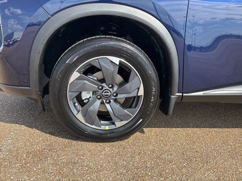 New 2026 Nissan Rogue SV image 8