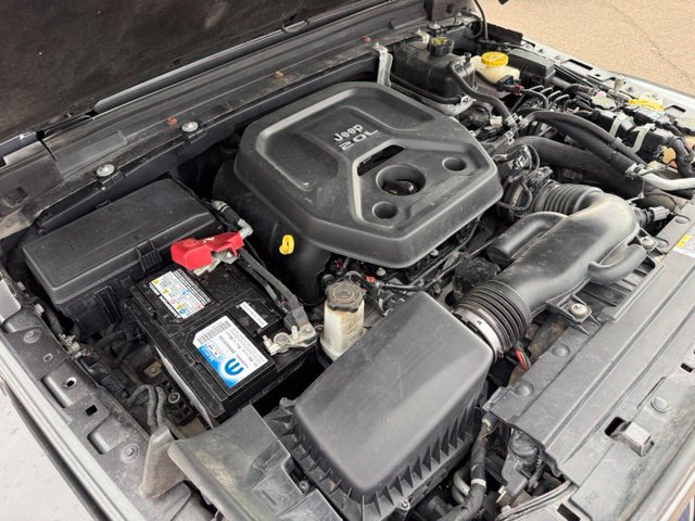 Used 2018 Jeep Wrangler Unlimited Sahara AWD/4WD image 39