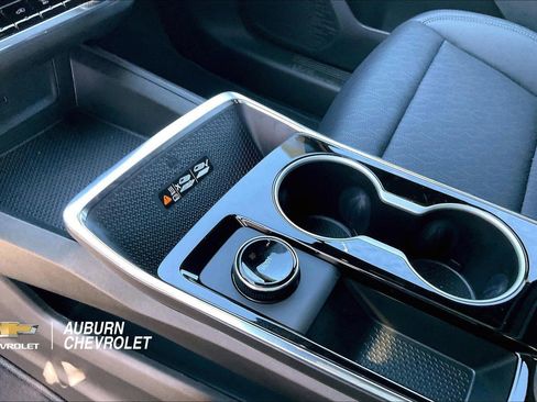 New 2026 Chevrolet Equinox LT w/ Convenience Package II image 8