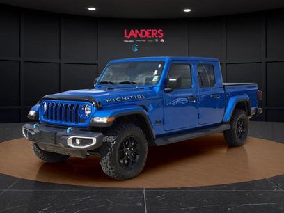 Used 2025 Jeep Gladiator Sport