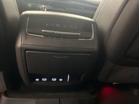 Used 2021 Cadillac Escalade Sport Platinum w/ Heavy-Duty Trailer Package image 31