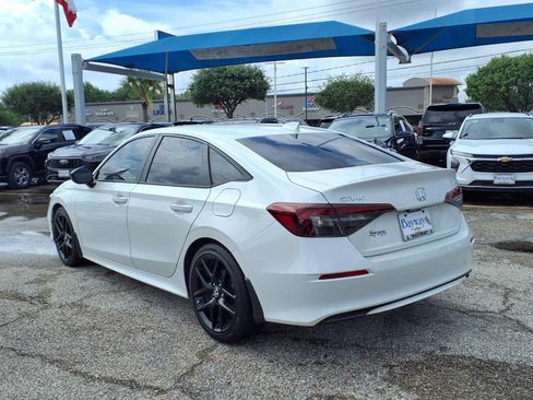 Used 2025 Honda Civic Sport image 23