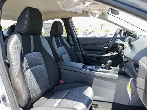 New 2026 Nissan Sentra SV FWD image 18