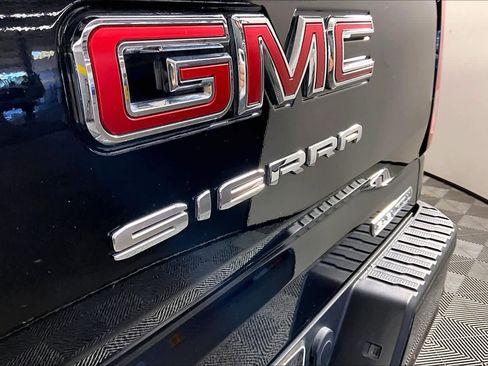 Used 2020 GMC Sierra 1500 Elevation w/ Elevation Value Package image 30