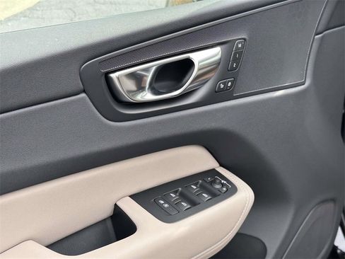 New 2026 Volvo XC60 B5 Core w/ Climate Package image 17