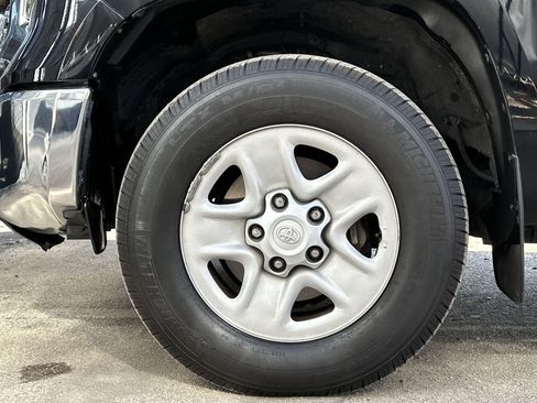 Used 2020 Toyota Tundra SR5 image 18