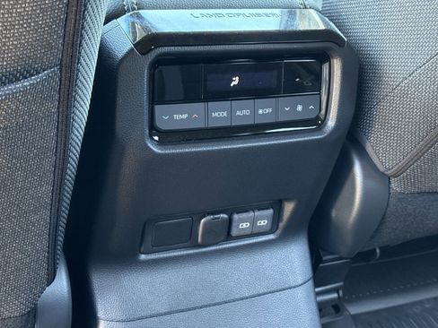 Used 2025 Toyota Land Cruiser 1958 image 17