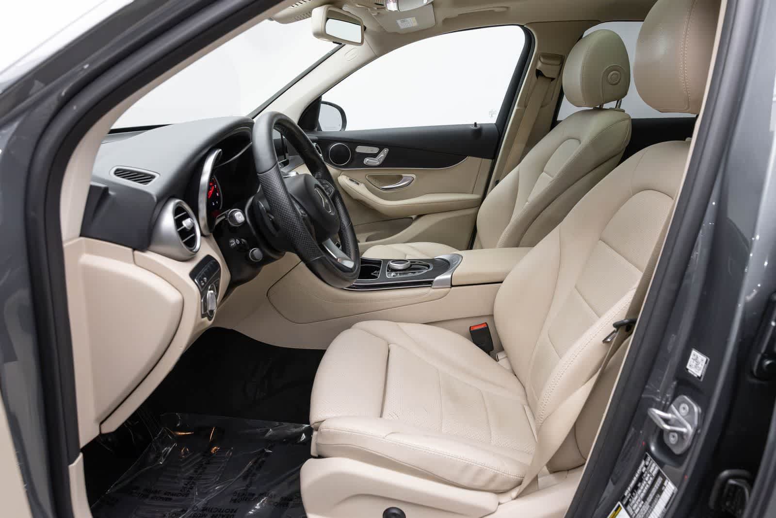 Used 2018 Mercedes-Benz GLC 300 4MATIC image 12