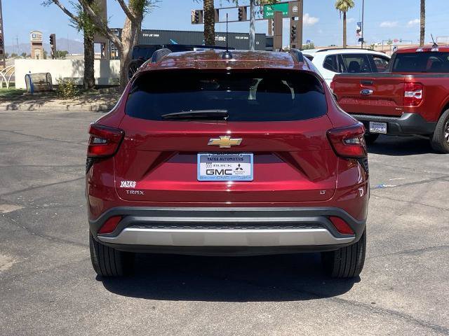 Used 2025 Chevrolet Trax LT w/ LT Convenience Package FWD image 5