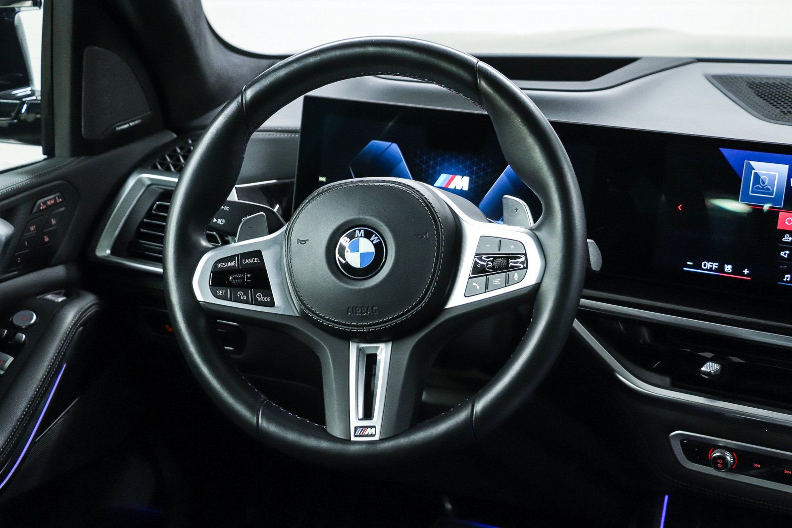 Certified 2024 BMW X7 M60i w/ Executive Package AWD/4WD image 20