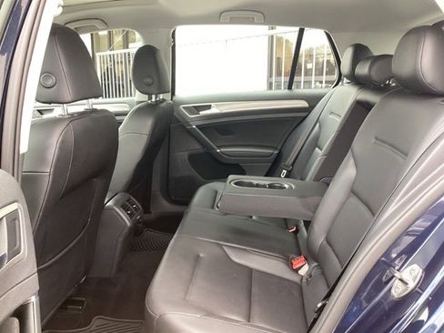 Used 2016 Volkswagen Golf SE w/ Lighting Package image 14