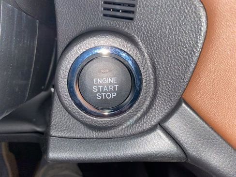 Used 2025 Subaru Outback Touring XT image 16