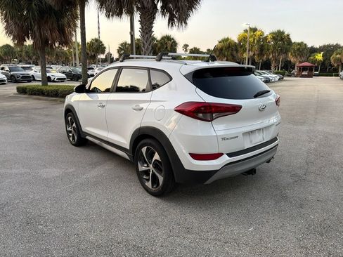 Used 2017 Hyundai Tucson Sport FWD image 3
