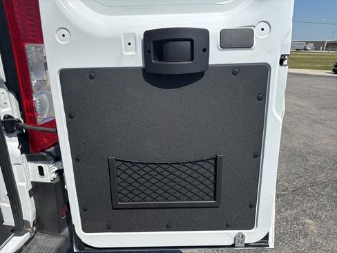 New 2025 RAM ProMaster 2500 w/ Quick Order Package 22G SLT image 21