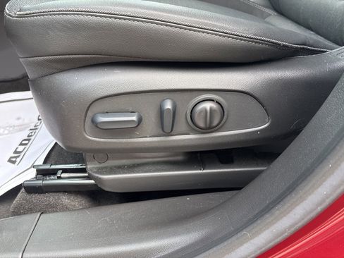 Used 2023 Buick Encore GX Select w/ Sport Touring Package image 17