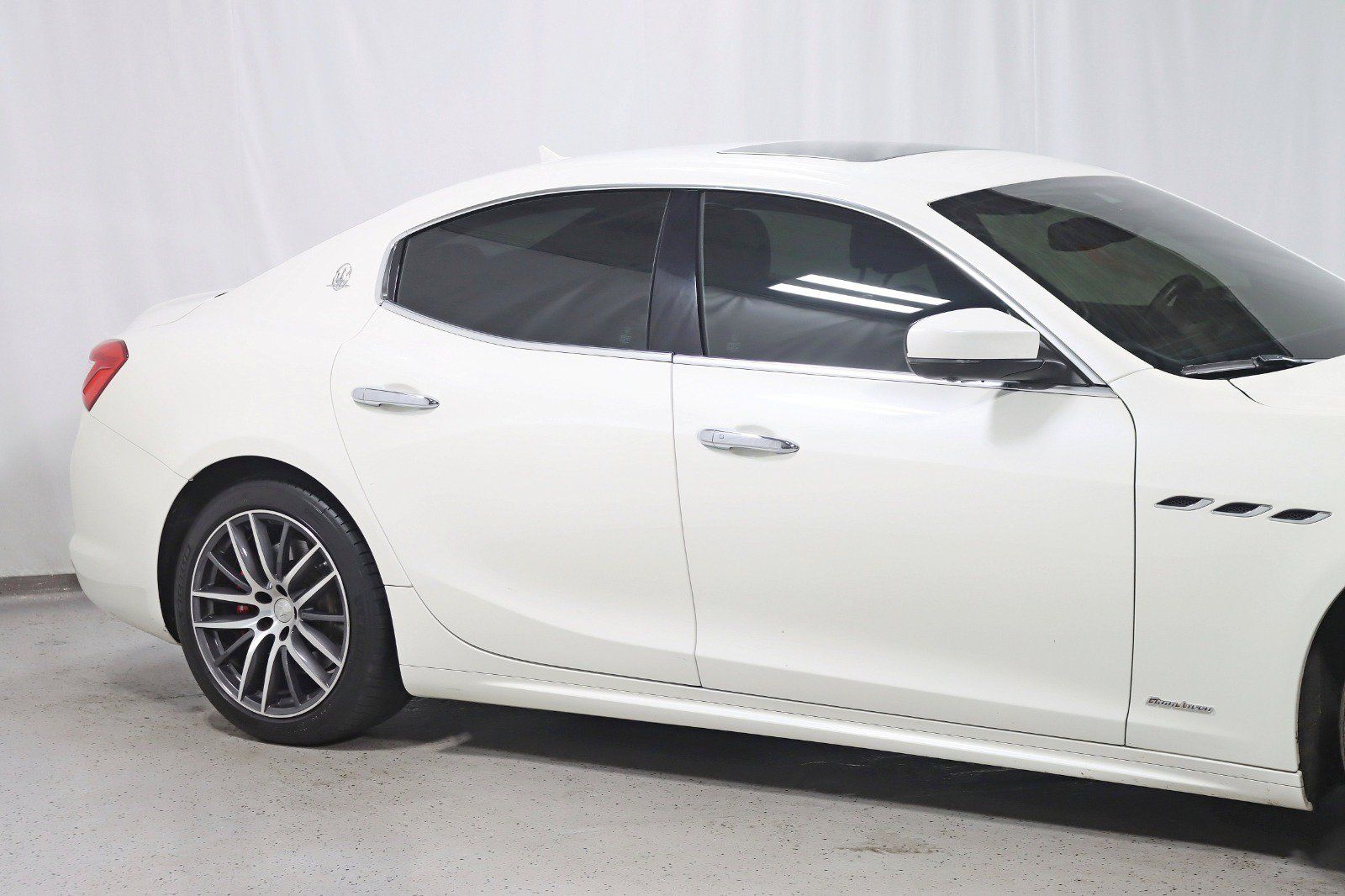 Used 2020 Maserati Ghibli S GranLusso AWD/4WD image 3