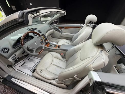 Used 2005 Mercedes-Benz SL 500 image 18