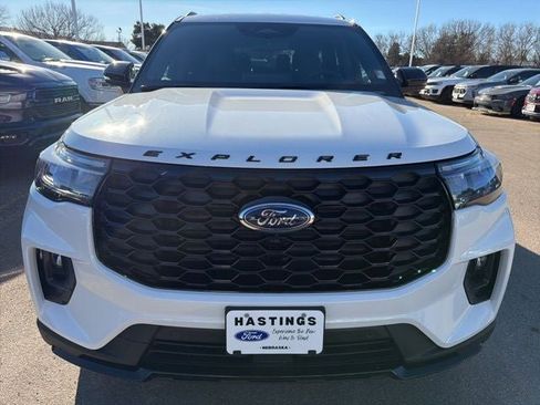 New 2026 Ford Explorer ST-Line image 8