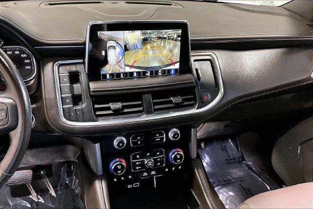 Used 2021 GMC Yukon SLT w/ Rear Media and Nav Package AWD/4WD image 15