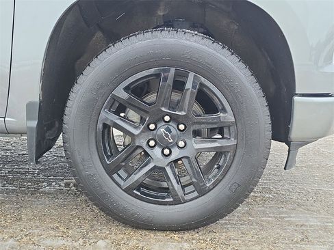 Used 2023 Chevrolet Silverado 1500 Custom w/ LPO, Dark Essentials Package image 34