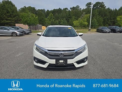 Used 2017 Honda Civic Touring image 8