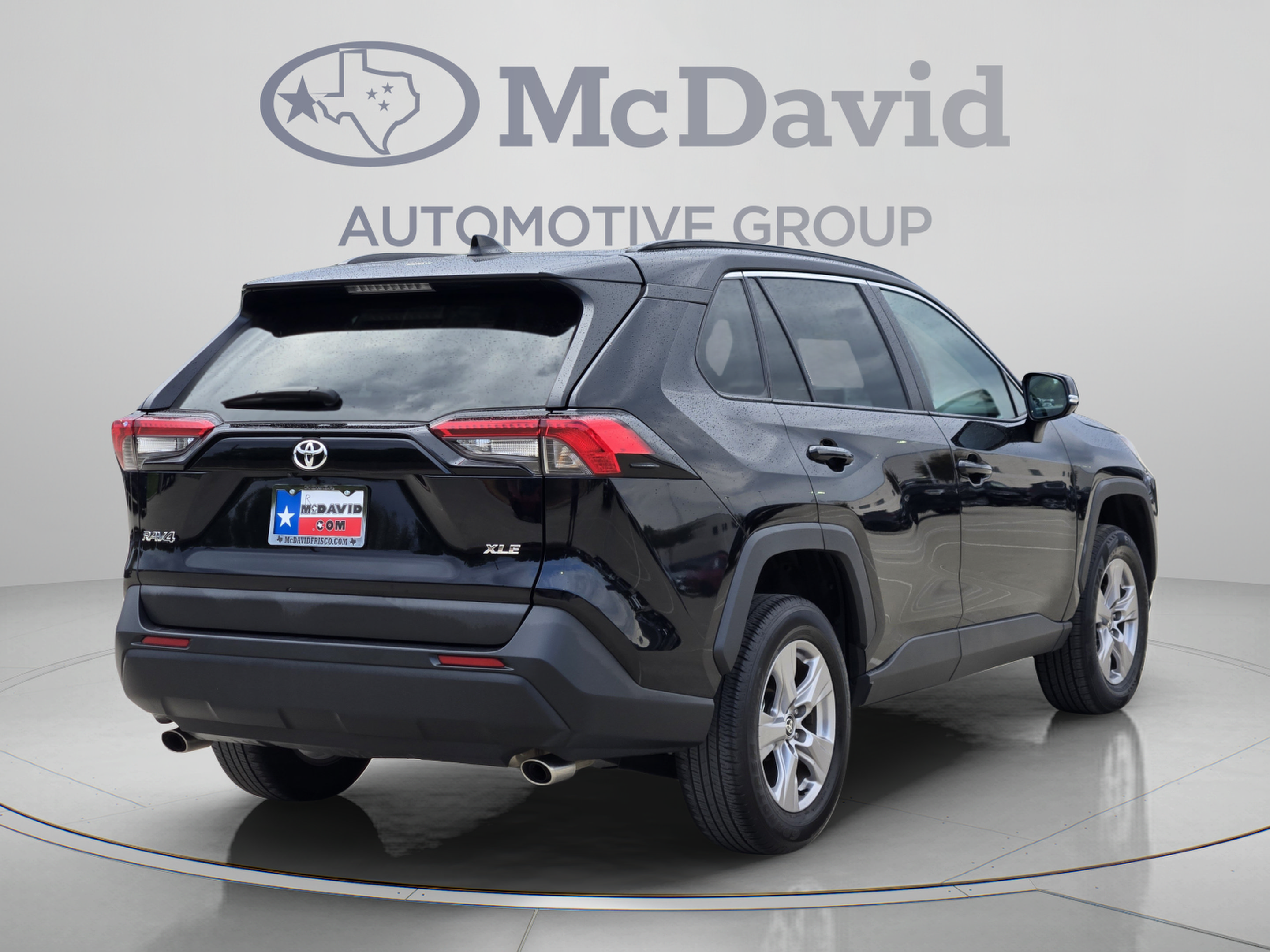 Used 2025 Toyota RAV4 XLE FWD image 6