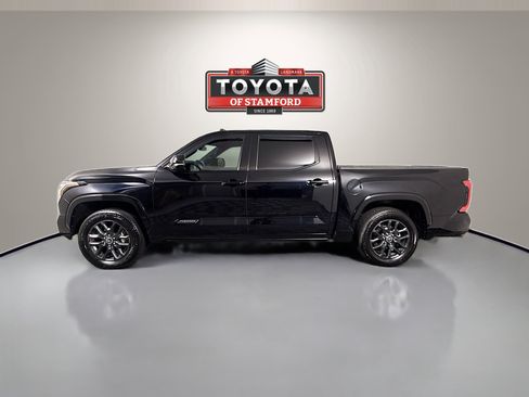 Certified 2022 Toyota Tundra Platinum w/ Advanced Package AWD/4WD image 4