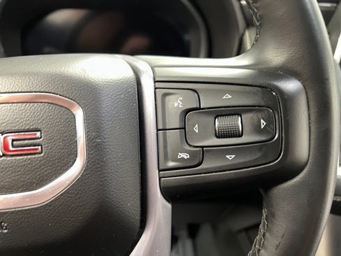 Used 2023 GMC Yukon SLT image 15