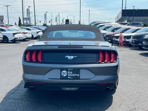 Used 2022 Ford Mustang Premium RWD image 10