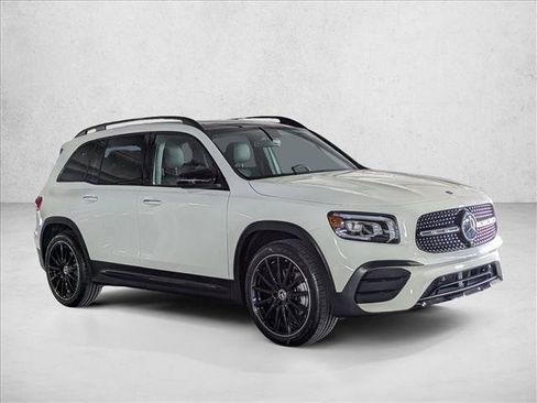 Certified 2023 Mercedes-Benz GLB 250 image 3
