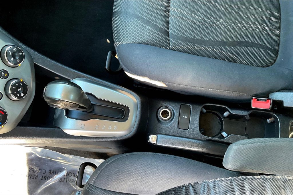 Used 2015 Chevrolet Sonic LT FWD image 17