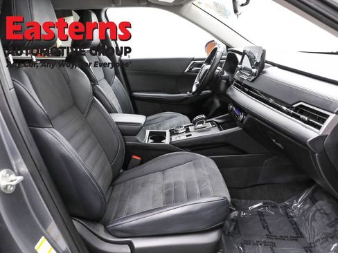 Used 2024 Mitsubishi Outlander SE image 24