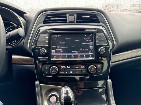 Used 2018 Nissan Maxima Platinum image 25