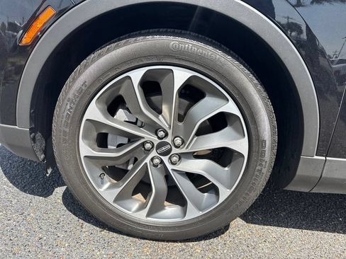 Certified 2023 Lincoln Nautilus Reserve AWD/4WD image 13