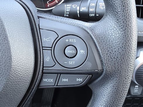 Certified 2023 Toyota RAV4 XLE w/ Convenience Package FWD image 18