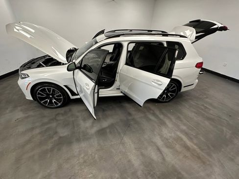Used 2019 BMW X7 xDrive40i w/ Premium Package AWD/4WD image 52