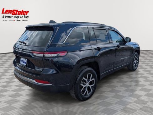 Used 2024 Jeep Grand Cherokee Limited w/ Luxury Tech Group II image 5