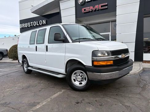 Used 2024 Chevrolet Express 2500 w/ Driver Convenience Package image 4