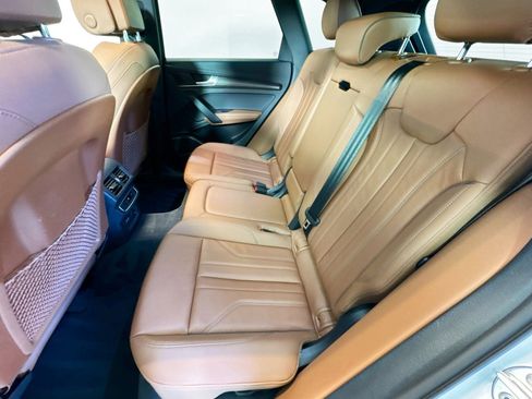 Used 2025 Audi Q5 e Premium Plus image 23