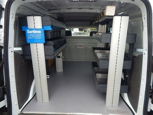 Used 2022 Ford Transit Connect XL image 3