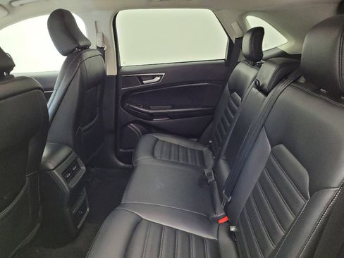 Used 2024 Ford Edge SEL image 18
