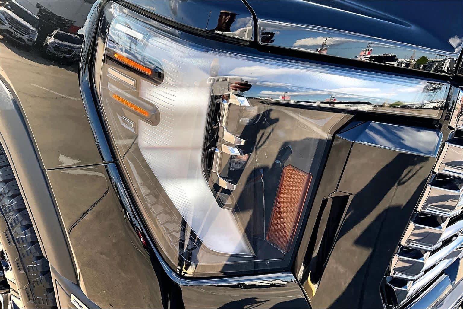 Used 2026 GMC Sierra 2500 Denali Ultimate AWD/4WD image 28